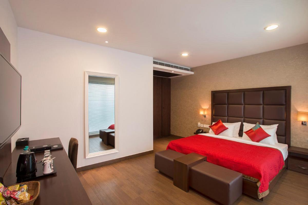 ניו דלהי Jasmine Boutique Hotel Jasola מראה חיצוני תמונה