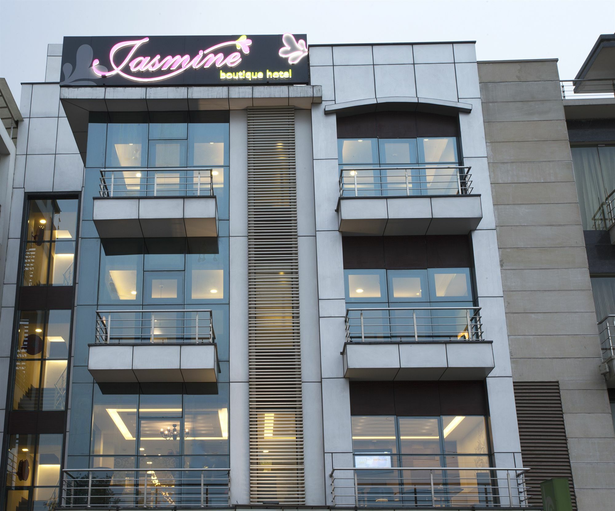 ניו דלהי Jasmine Boutique Hotel Jasola מראה חיצוני תמונה